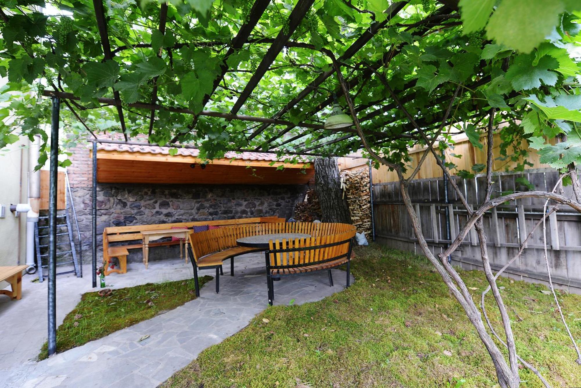 Hotel Almi Ахалцихе Екстериор снимка