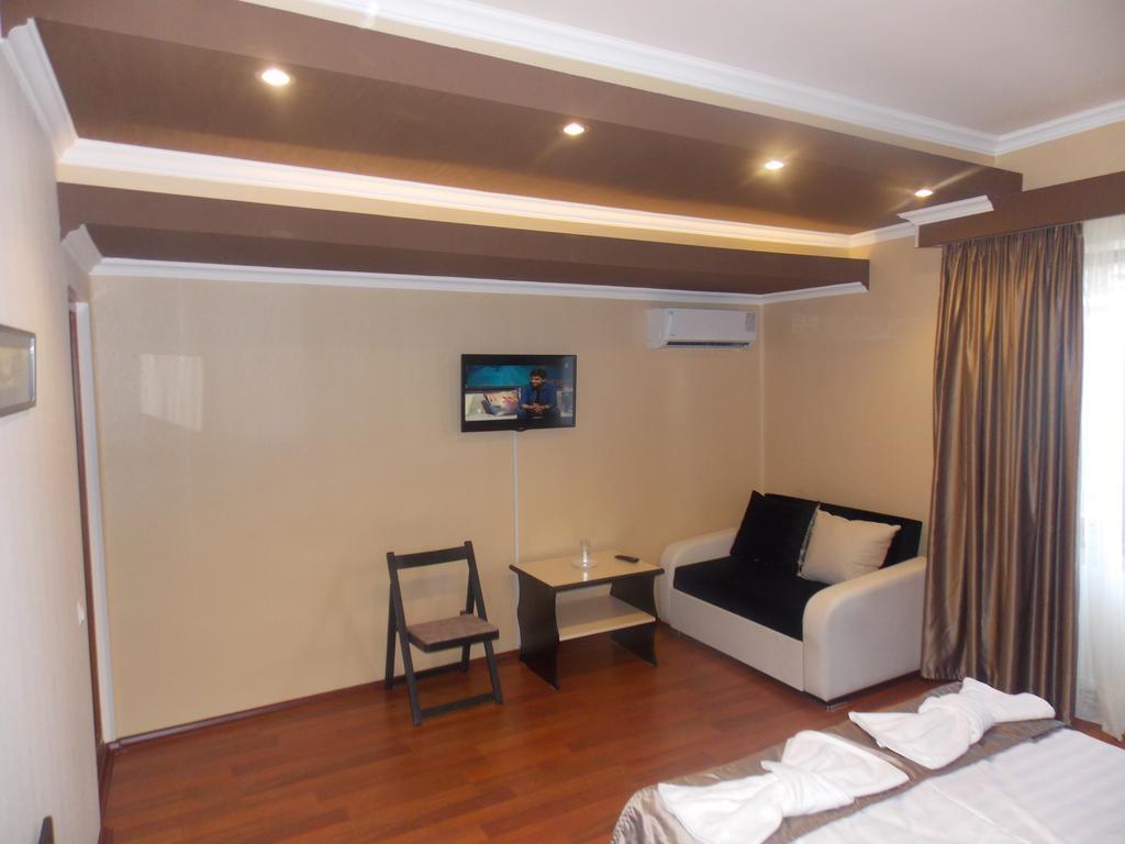 Hotel Almi Ахалцихе Стая снимка