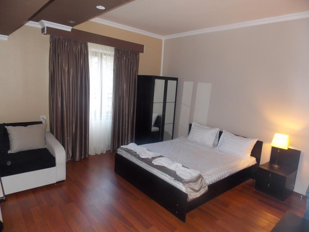 Hotel Almi Ахалцихе Стая снимка