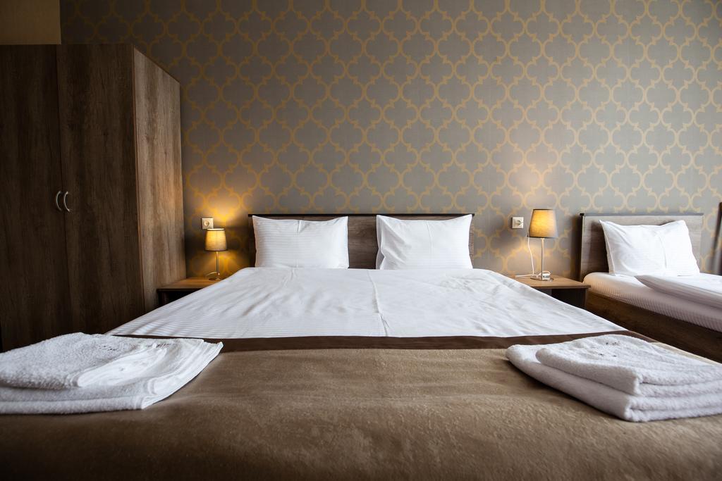 Hotel Almi Ахалцихе Екстериор снимка