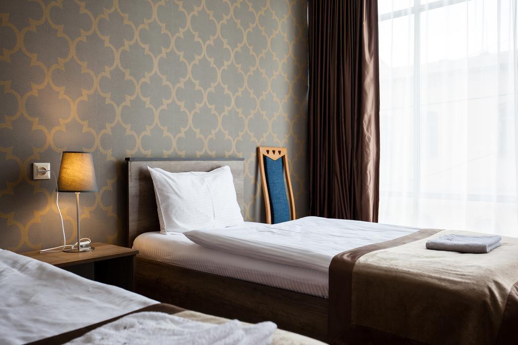Hotel Almi Ахалцихе Екстериор снимка
