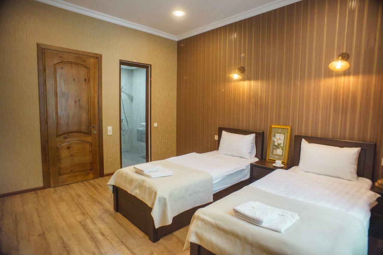 Hotel Almi Ахалцихе Екстериор снимка