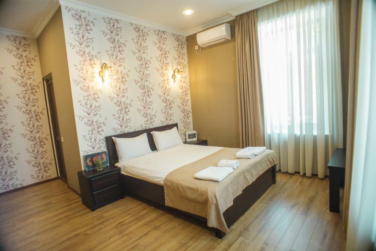 Hotel Almi Ахалцихе Екстериор снимка